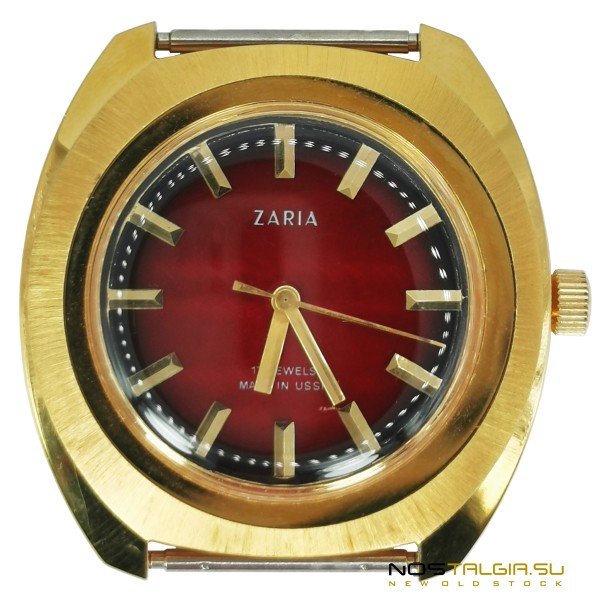 Редкие часы Заря СССР в отличной сохранности, родная коробочка в комплекте